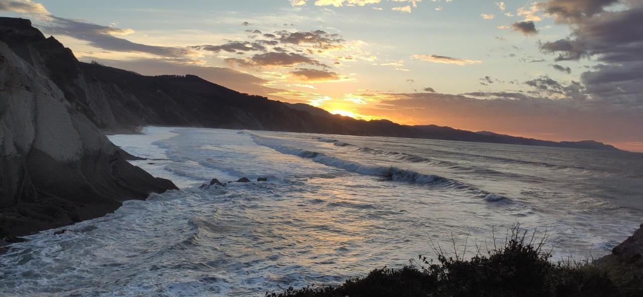 Zumaia Basque Alai公寓 外观 照片